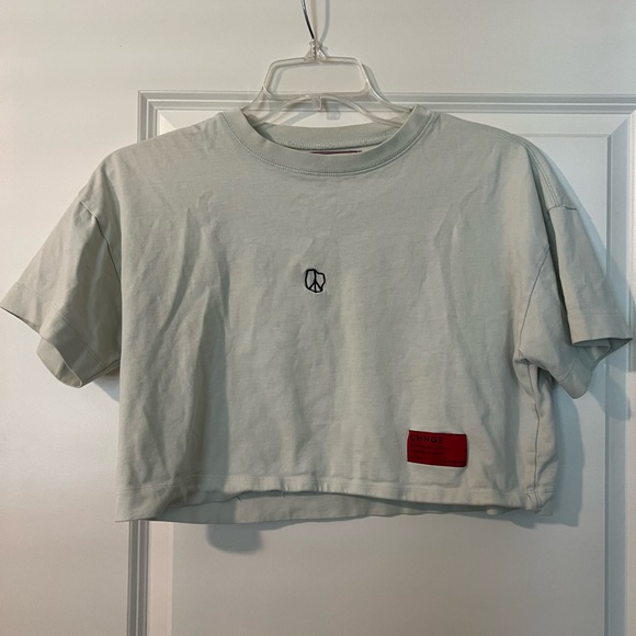 CHNGE Peace Power of Love Crop Top in Mint. Size S (small). - Picture 3 of 8